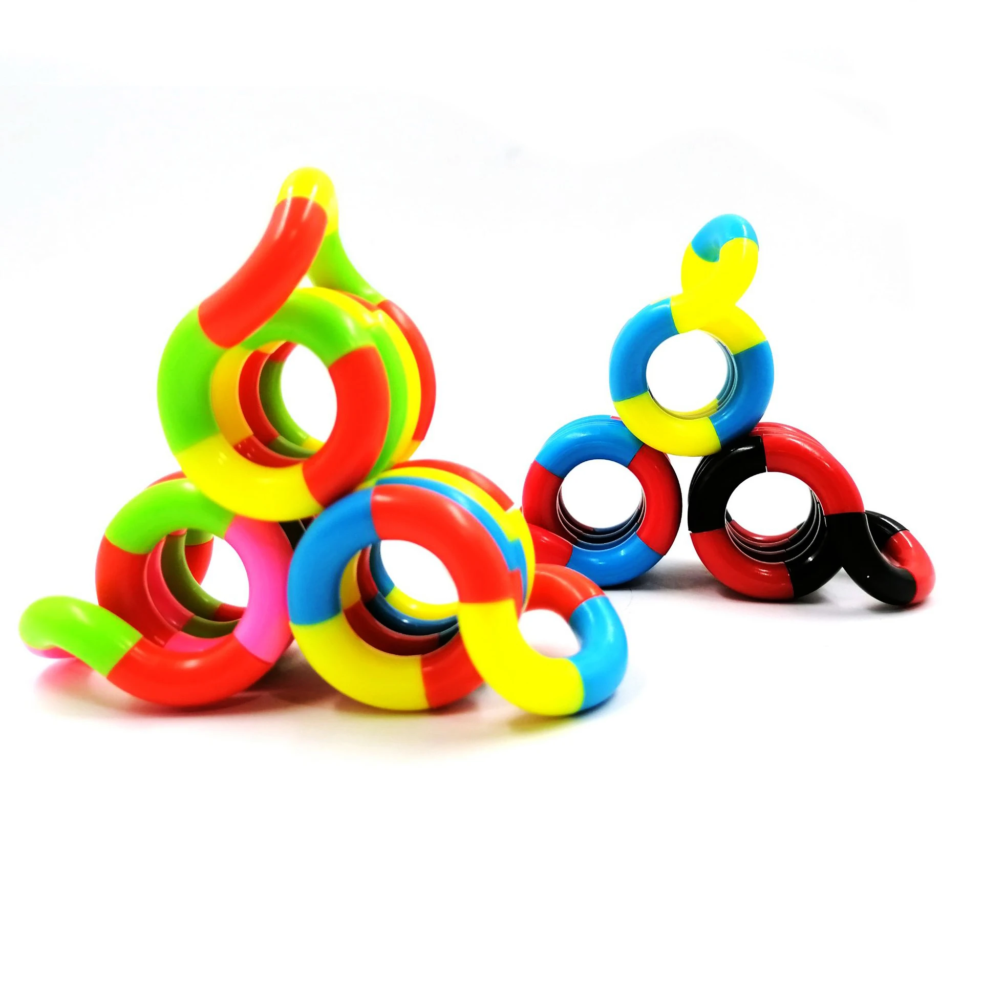 

18 Knots Twisted Rope Fidget Roller Pressure Relieves Magic Trick Deformation Ring Ropes Adults Vent Sensory Toys for Kids