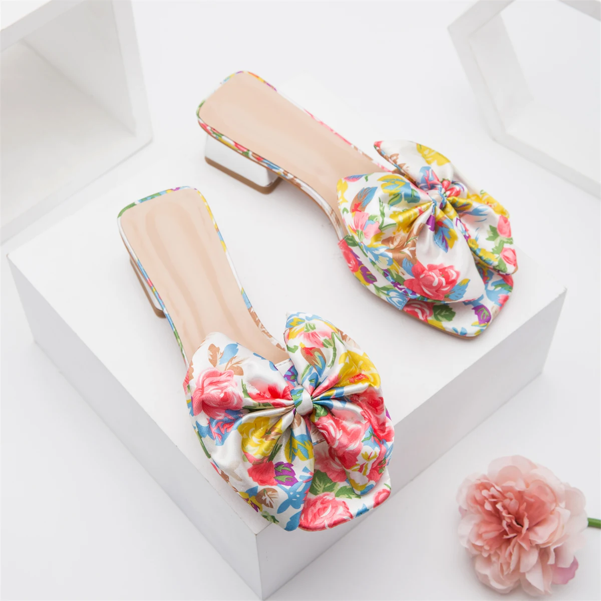 

Square Toe Open Toe Bow Women's Slippers Sandals Sequin Slides Mid Heels Slip On Women Shoes Summer Simple Outdoor Mules Shoes