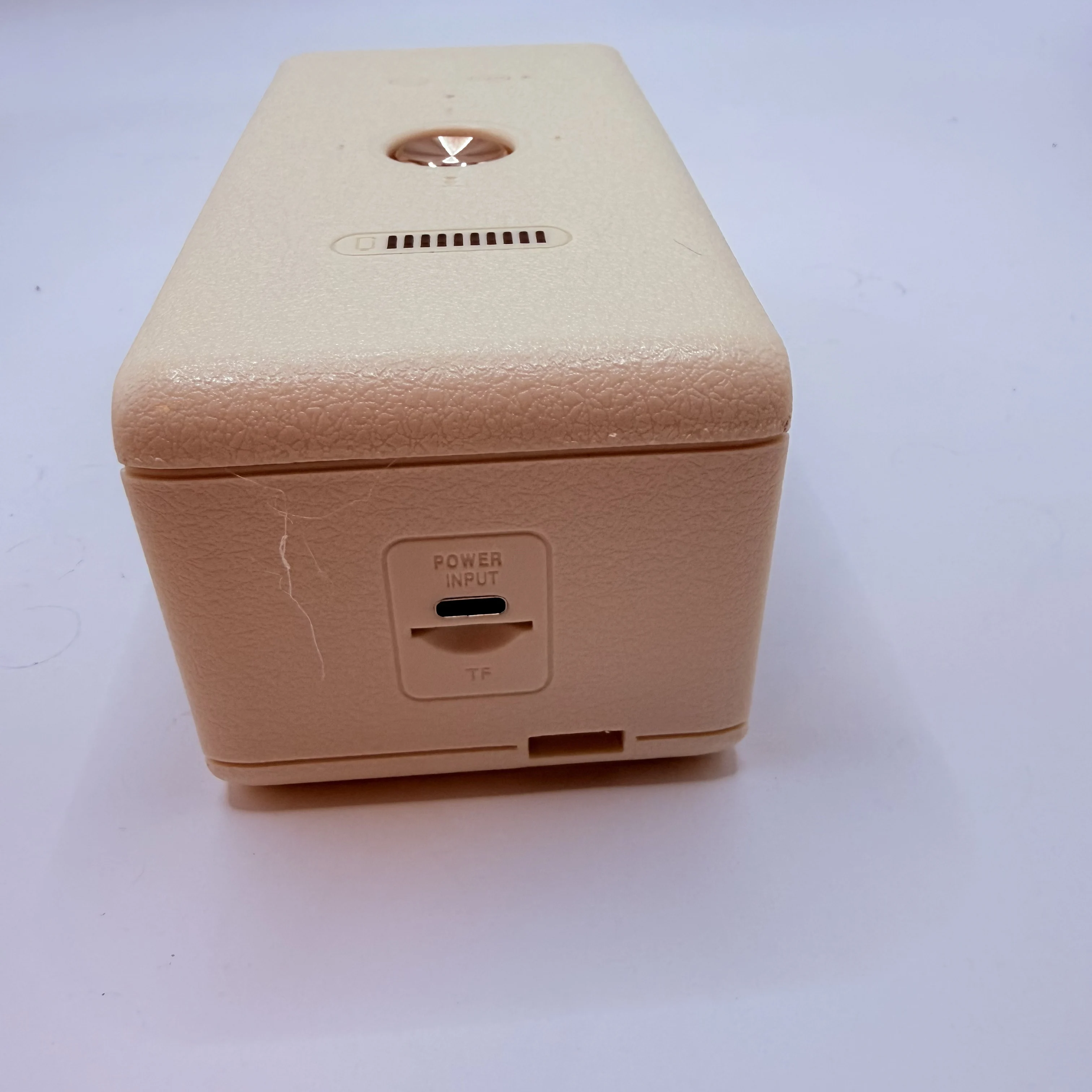 Фото Портативная Bluetooth-колонка Marshall Emberton III из ПВХ-пластика, ретро-дизайн, беспроводное стерео, 32 часа работы, мини-колонка №3