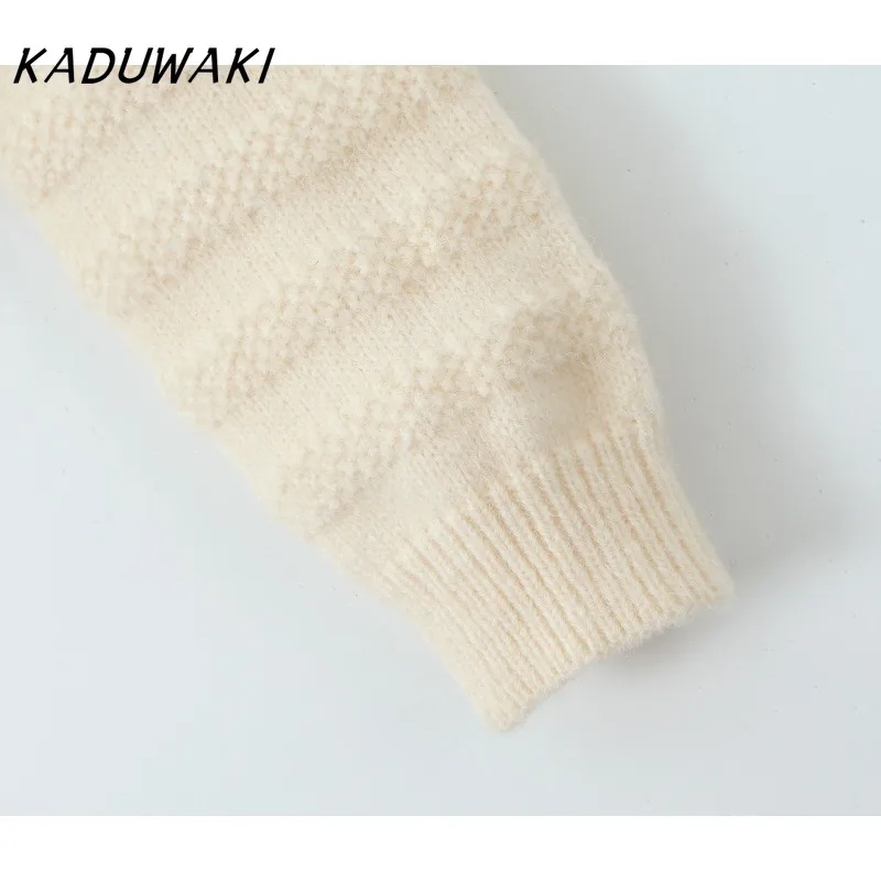 KADUWAKI американский классический бежевый джемпер с круглым вырезом и длинными