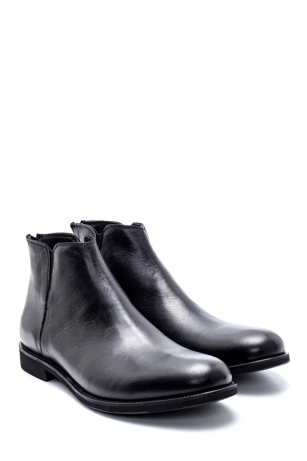 

The back of the leather is the zippered classic Outdoor Casual Warm Activities Hiking Work Boots