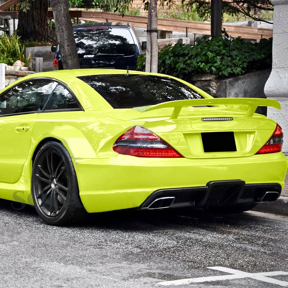 

30x152cm Glossy Neon Yellow Car Vinyl Foil Film Wrap Roll Sticker Decal Good Adhesion Domineering High-end Fashion 30 X 152cm