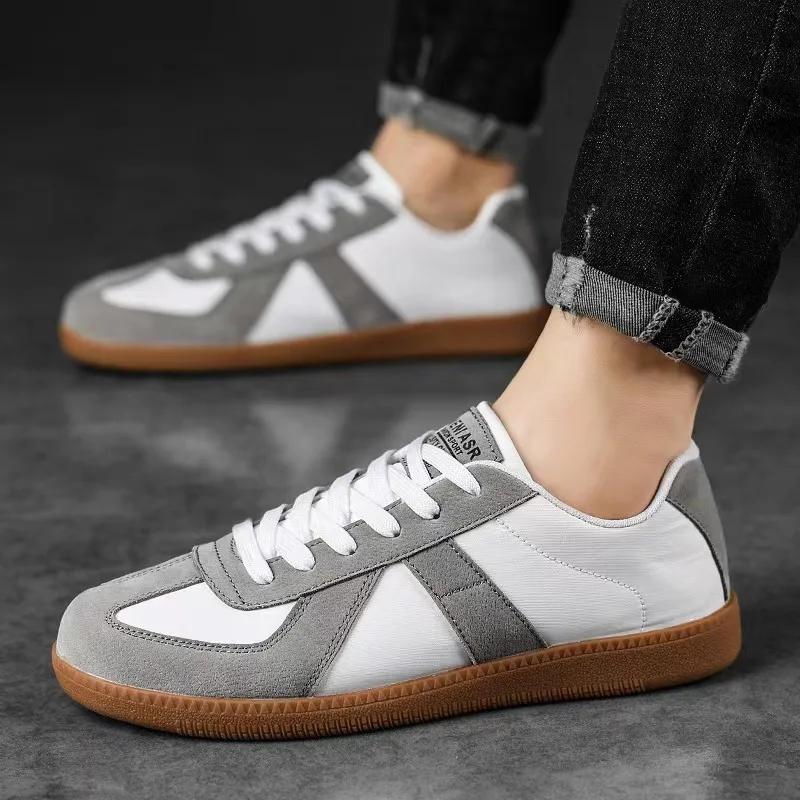 

Men Casual Shoes Light Suede Leather Sneakers Classical Running Shoes Men Comfort Outdoor Breathable Flats Jogging Sport Shoes