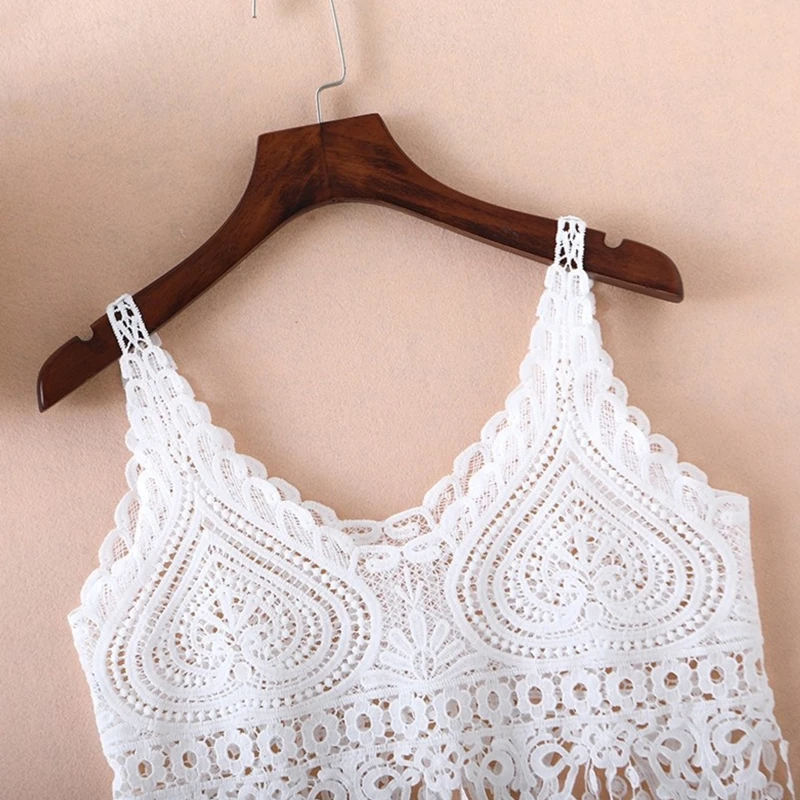 Женский летний ажурный вязаный крючком укороченный топ на бретелях кружевной с