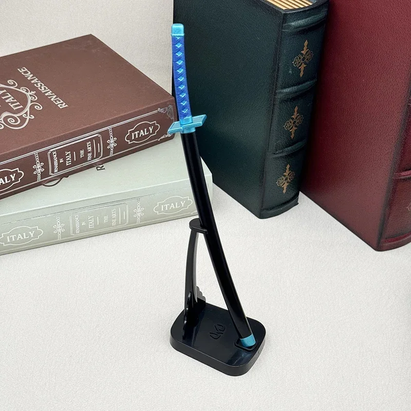 26 см Bleach Аниме Реплика Zanpakutō Pantera Katana Металлическое оружие Модель Grimmjow Jaegerjaquez 1:6