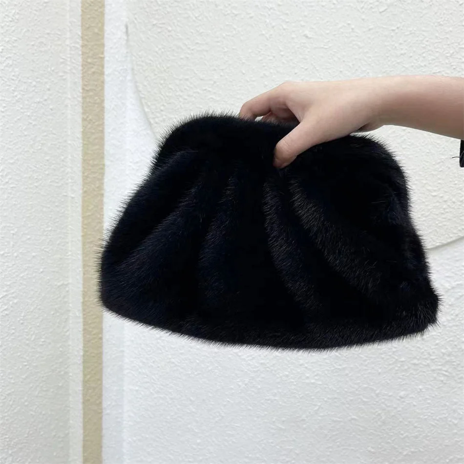 New Style 100% Mink Fur Messenger Bag Ladies 2021 Fashion Fur One Shoulder Messenger Bag Ladies Chain Travel Small Handbag