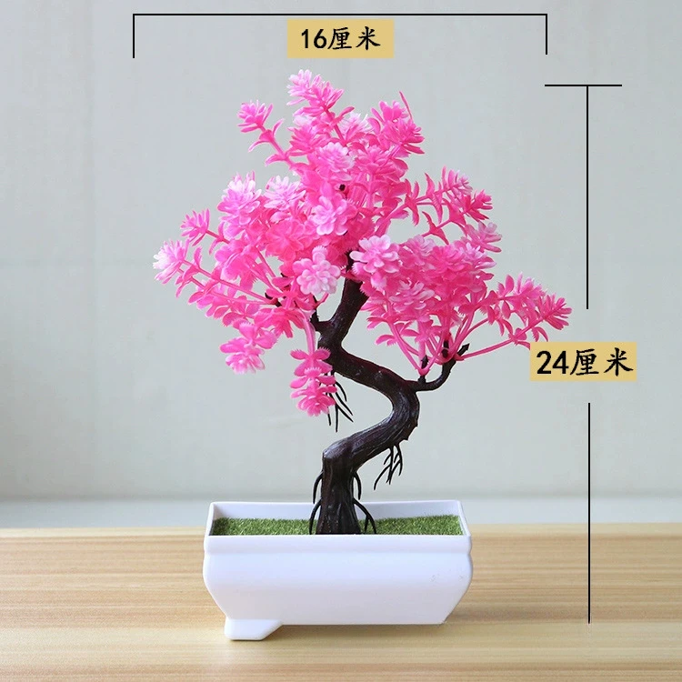 

Искусственный бонсай из пластика