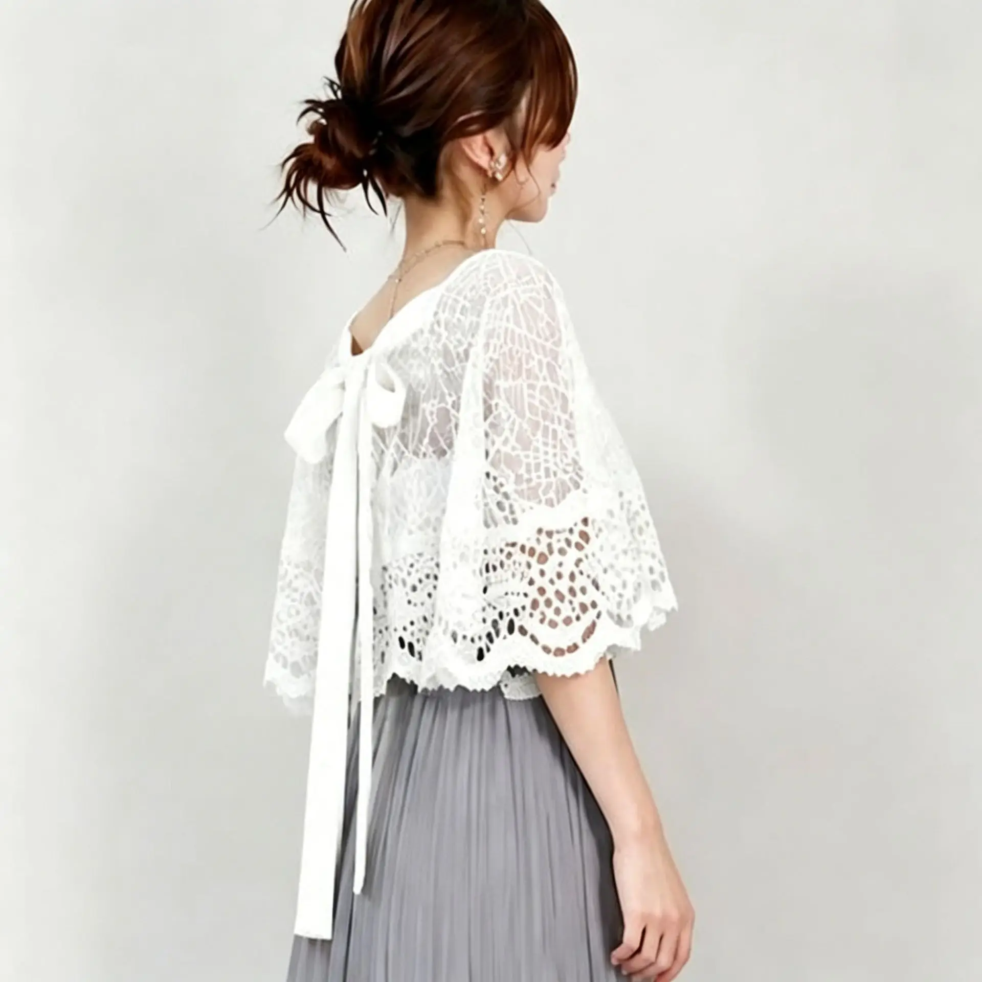 Фото Новый комплект Lady Cloth6 из двух предметов: топ с круглым вырезом, бантом на спине и короткими рукавами из кружева, плиссированная юбка, одежда в стиле бохо. №2