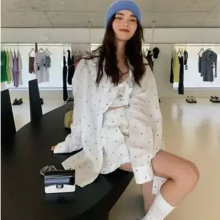 Комплект рубашки в горошек на бретелях с длинным рукавом