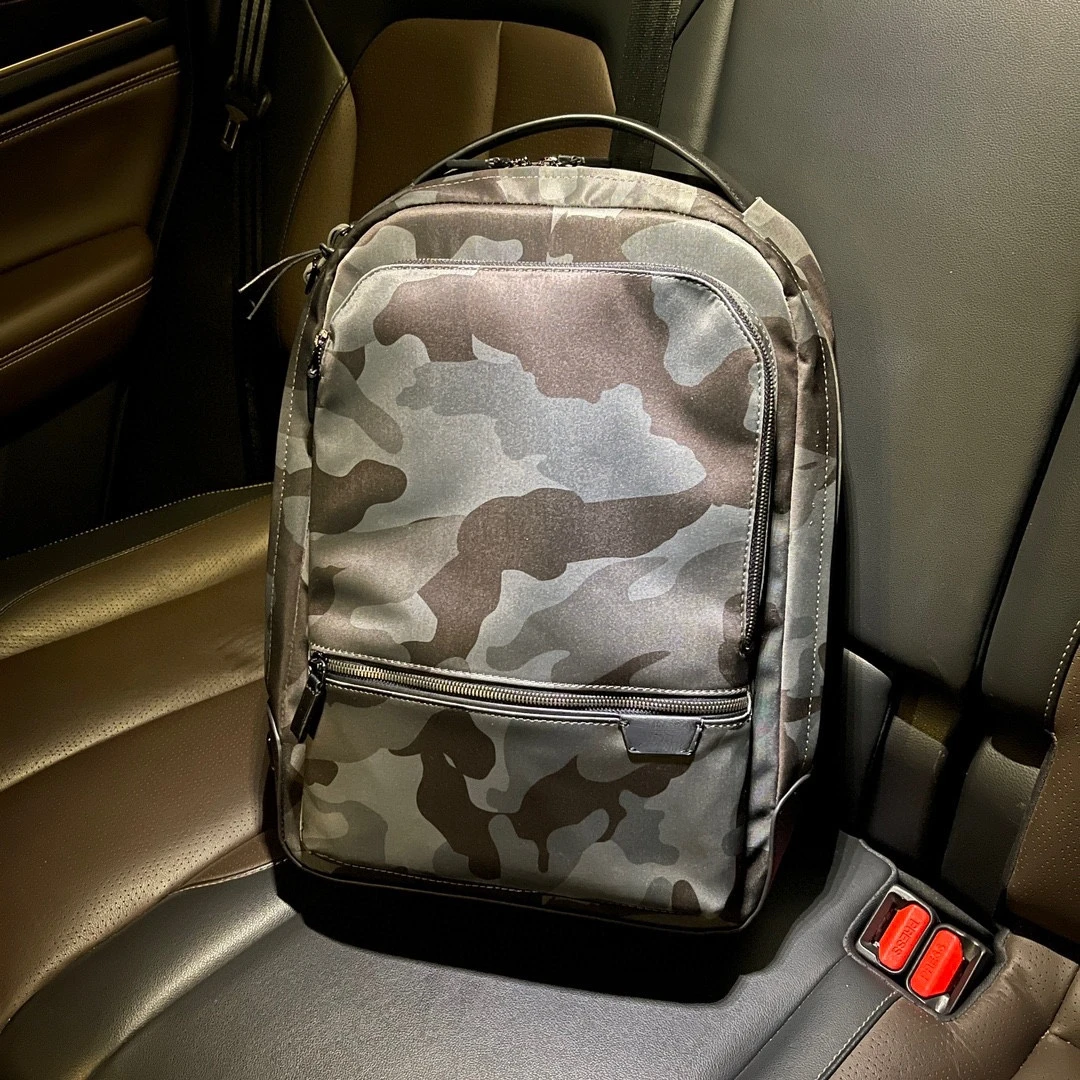 

66020111GYCME Trendy Camo Printing Commuter Simple Men's Business Backpack