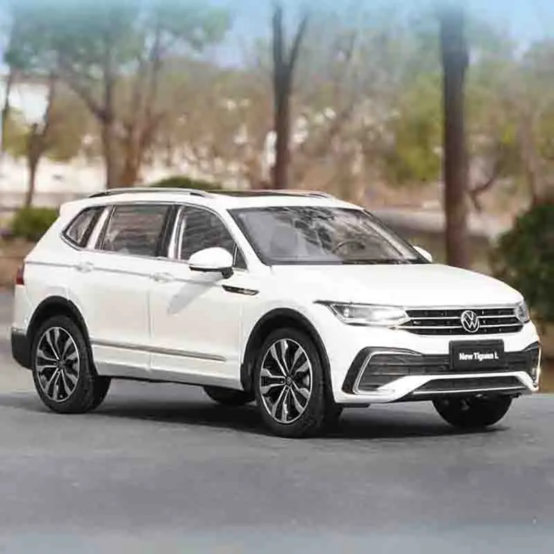 Модель автомобиля из сплава TIGUAN L 1:18 Масштаб 2022 литой металлический автомобиль