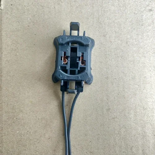 

Автомобильная фара для Citroen C4 C5 C6 Elysee Sega, фара ближнего света, лампочка H7, штепсельная вилка, специальный держатель лампы, автомобильные аксессуары, 2/3 контакта