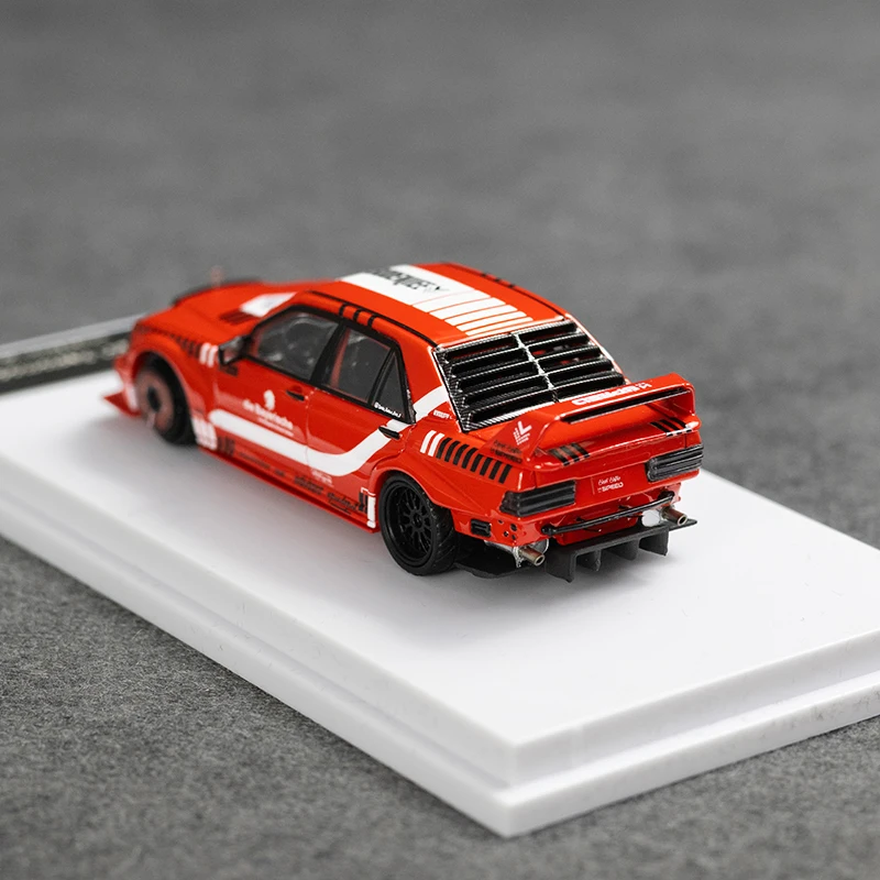DCM 1:64 190E W201 модифицированная коллекция автомобилей литая под давлением модель