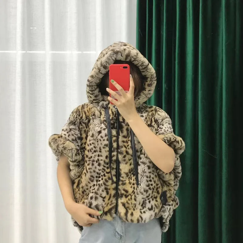 

Женское пальто с леопардовым принтом и рукавом «летучая мышь»