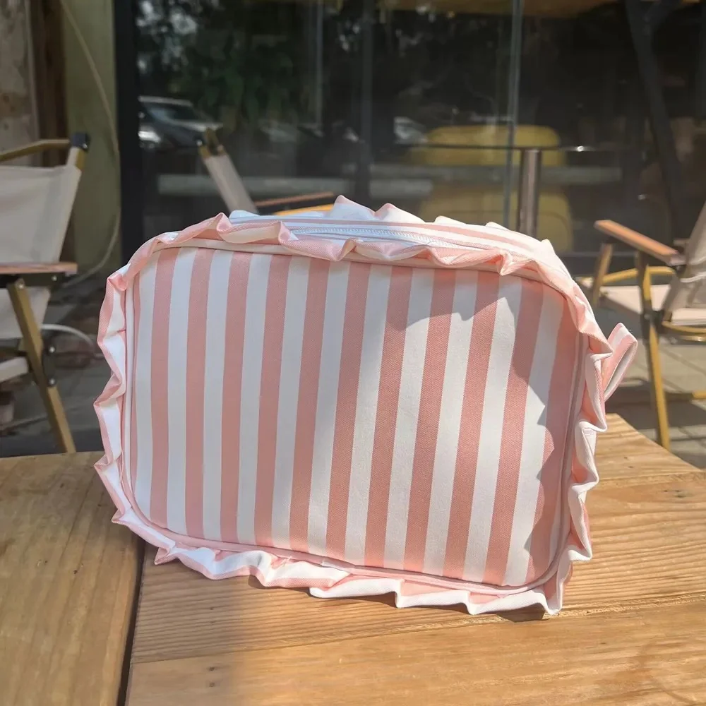 Fashion Simple Nylon Duffle Bags Women Letter Patches Stripe Overnight Bag Ladies Large Capacity Weekender Luggage Travel Bag