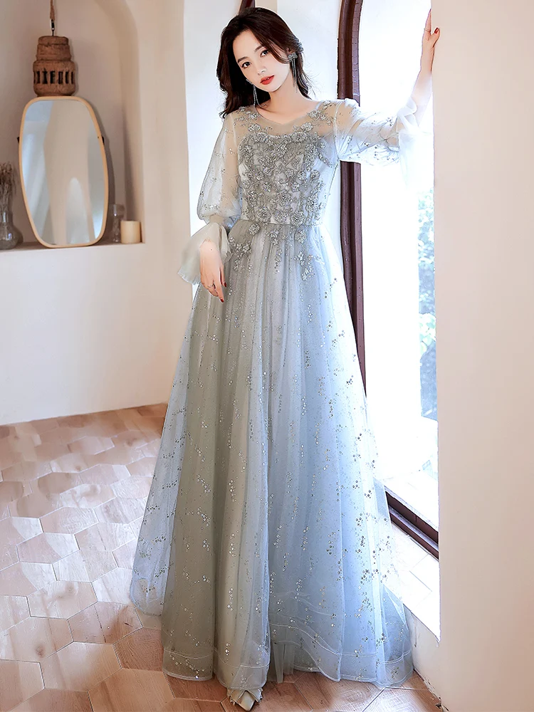 

Gray Long Evening Dresses Elegant Round Neck Luxury Appliques A-Line Floor-Length Tulle Women Formal Gowns With Sleeves