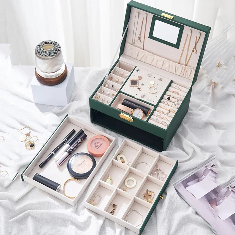 Кожаная шкатулка для драгоценностей в современном стиле экологически чистая