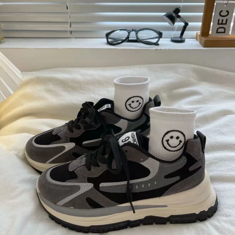 

Spring 2023 New Vulcanized Shoes Women's Lightweight Non-slip Wear-resistant Sports Shoes Outdoor Leisure Walking Platform Shoes