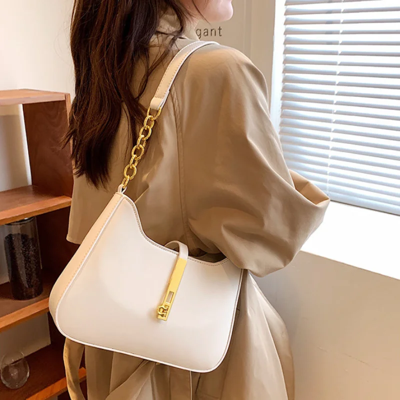 Women's Retro Luxury Solid Color Small Shoulder Bag for Femele Travel Free Shipping сумка женская Fashion Chain Underarm Handbag