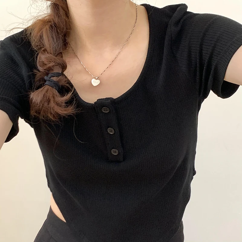 Блузка женская с коротким рукавом однотонная черная/белая 2022