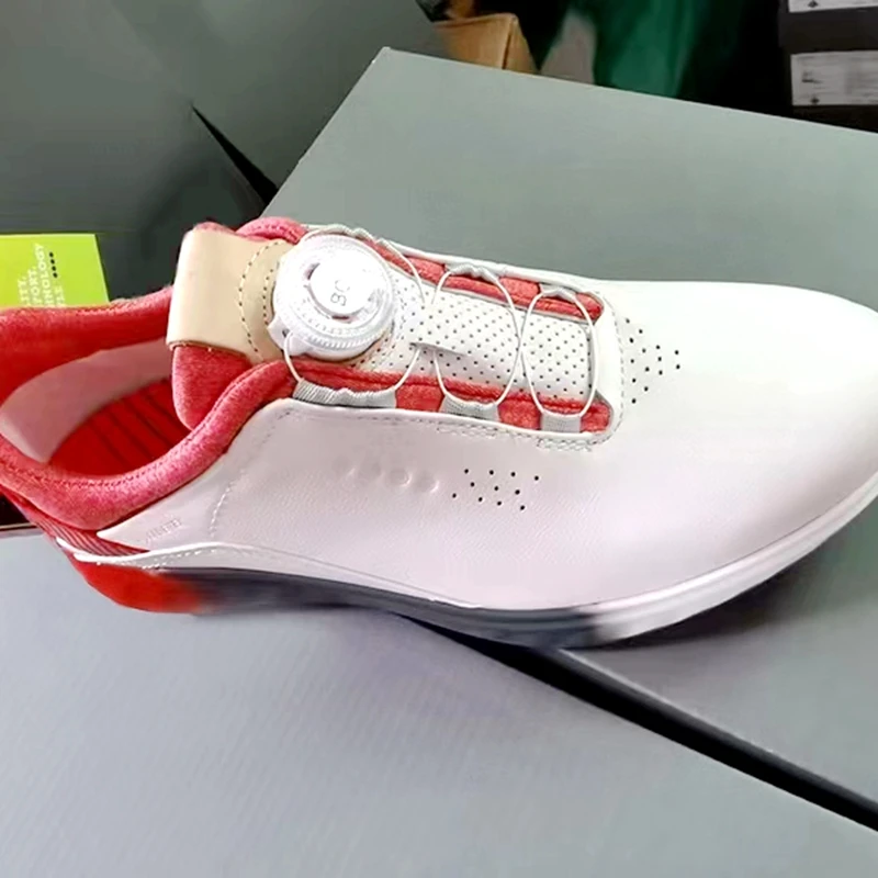 Women‘s Golf Shoes Shock Absorbing Breathable Leather Material Comfortable Non-Slip Spikeless Ladies Shoes Sneakers