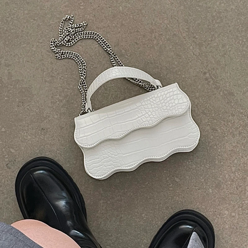 

Crocodile Pattern Women Small Crossbody Bags Fashion Design Female Square Shoulder Bag Ladies Chain Purse Handbags Messenger Bag