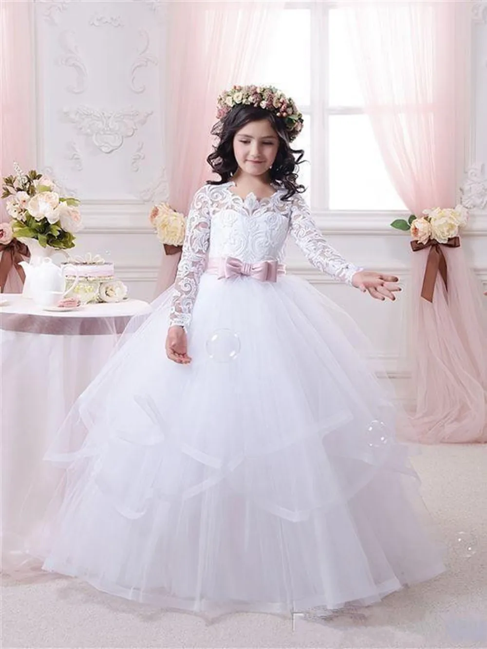 

White Flower Girl Dresses for Weddings Lace Long Sleeve Ball Gown Girls Pageant Dresses First Communion Dress for Little Gi