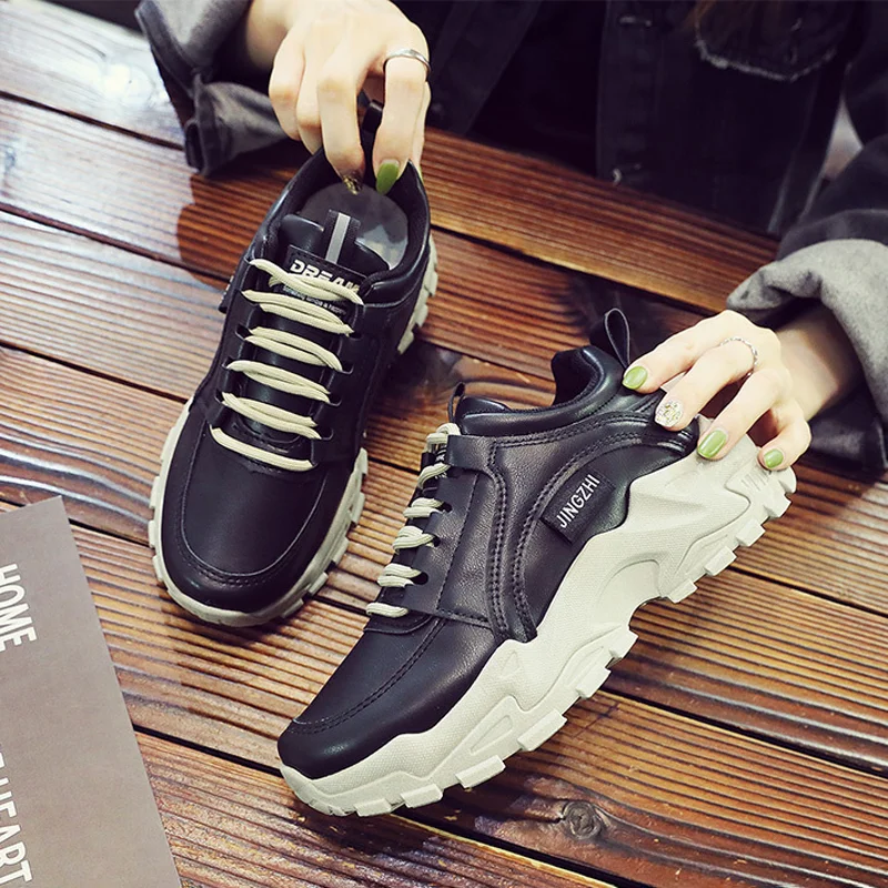 2022 New Women's Thick Sole Anti Skid Daddy Shoes Trendy Lightweight Lace Up Casual Sports Shoes Outdoor Comfortable Sneakers