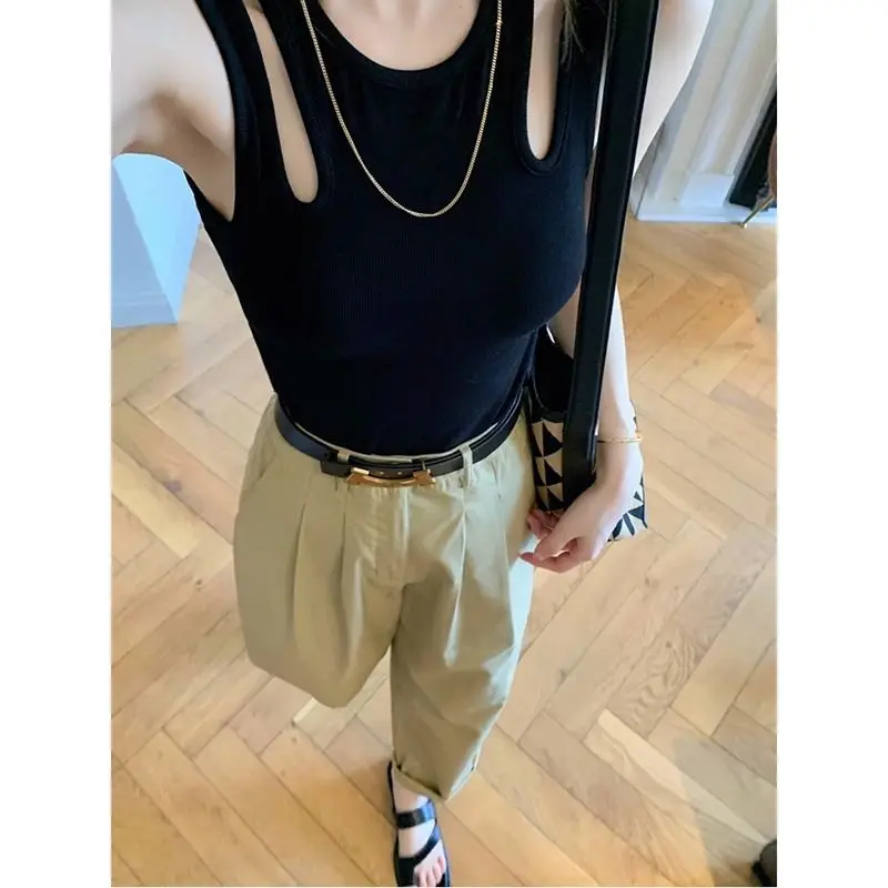 Майка женская облегающая без рукавов пикантная однотонная черная рубашка с