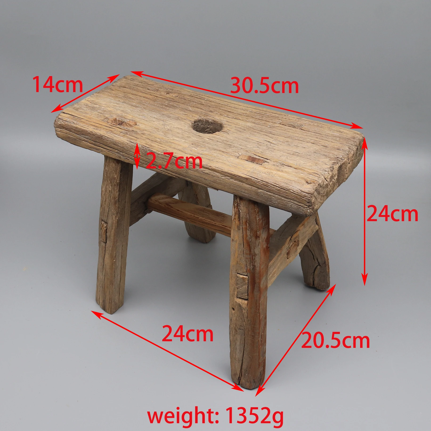 Деревянный пуфик