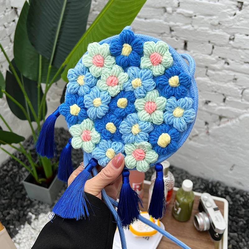 

Summer Beach Bag Female Fashion Women's Bag Small Round Tassel Design Cossbody Bag Woven Flower Portable Vacation Bag 2022 NEW