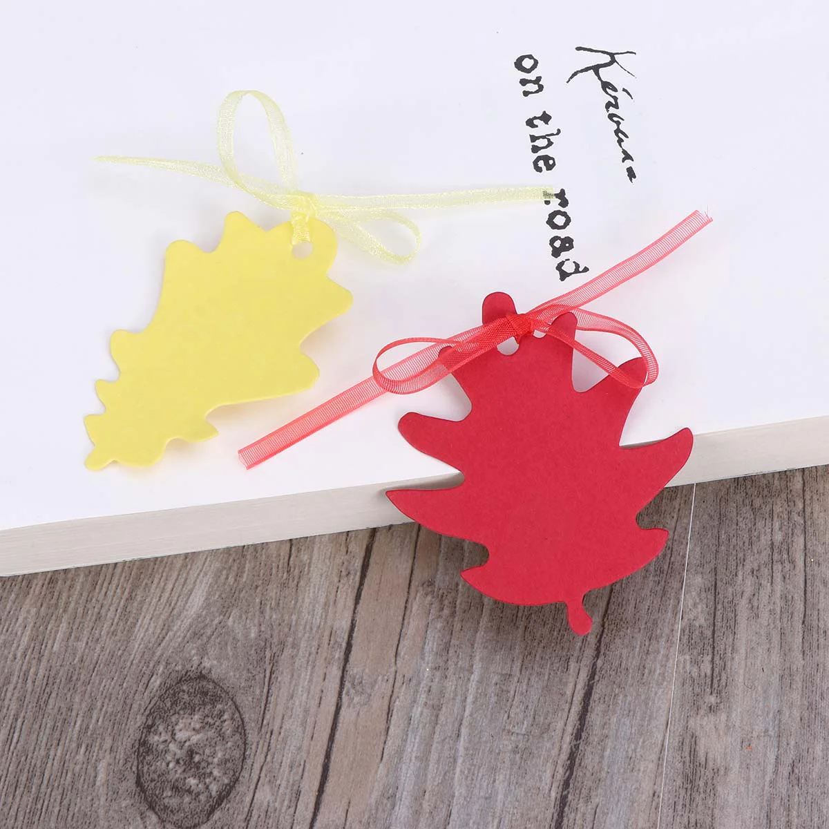 180 шт. бирки из крафт-бумаги Cilindros De Fiestas подарок кленовые листья осень День