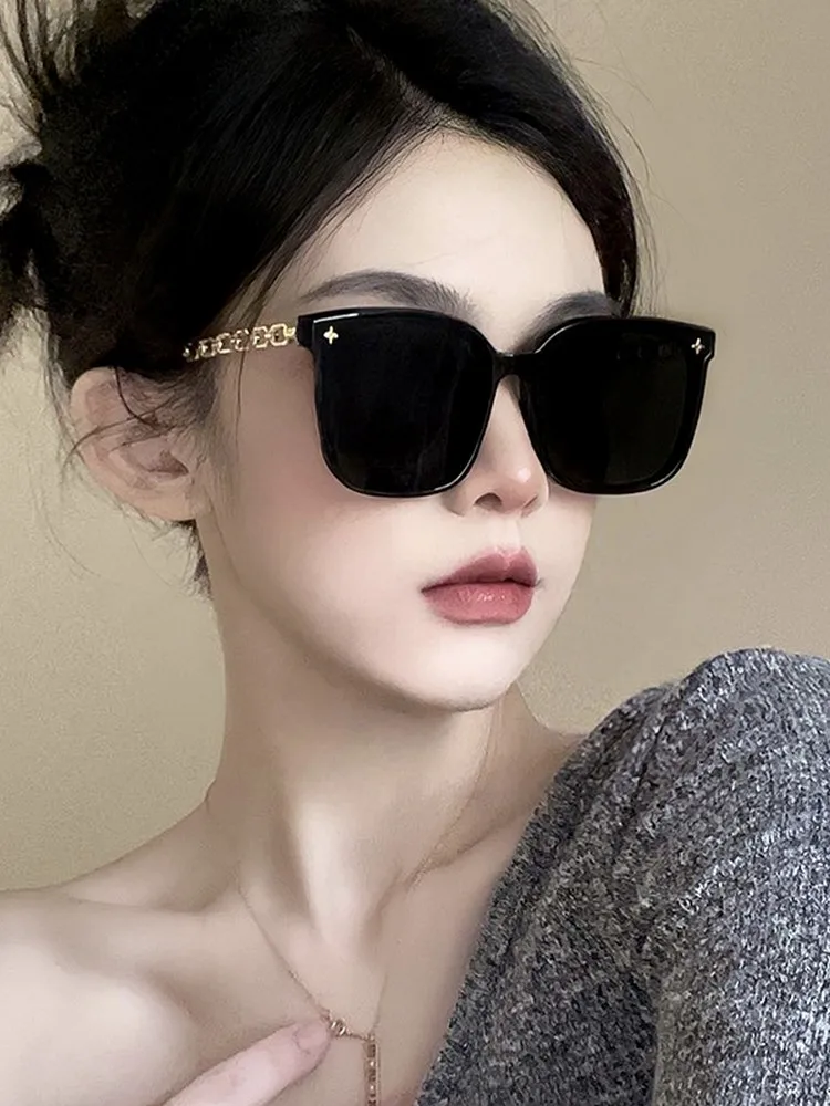 

Hollow Out Glasses Legs Square Sunglasses Women Vintage Oversized Sun Glasses Men Brand Design Trend Color Eyewear Outdoor UV400