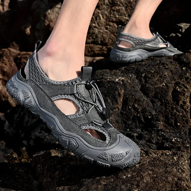 

Large size outdoor wading shoes summer new casual shoes breathable men's shoes fashion travel shoes hundred with sandals