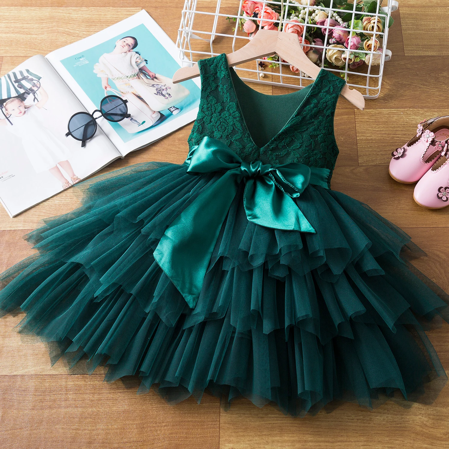 

Summer Baby Girls Casual Dresses V-back Sleeveless Toddler Kids Princess Birthday Party Gown Lace Flower Girl Dress for Wedding