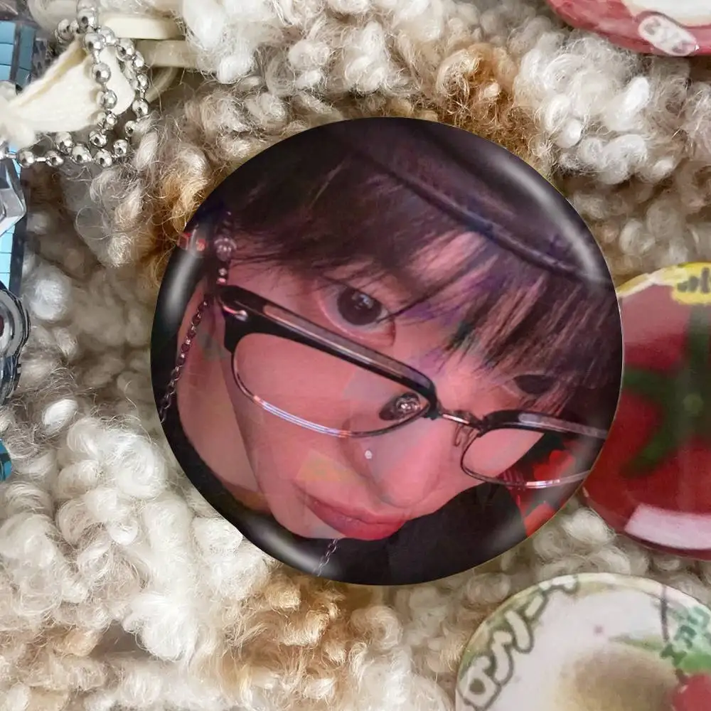 Значки Jihoon 25, 32, 44, 58, 75 мм, круглые, для косплея, декор для сумок, подарки для фанатов, друзей, броши, сувениры (art.: 3920dbc1cf8f4) - 3920dbc1cf8f4