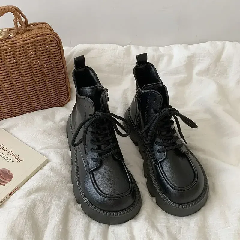 Ботинки женские зимние на толстом каблуке