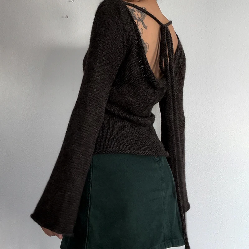 Рисунок 5 - Женский трикотажный свитер с открытой спиной