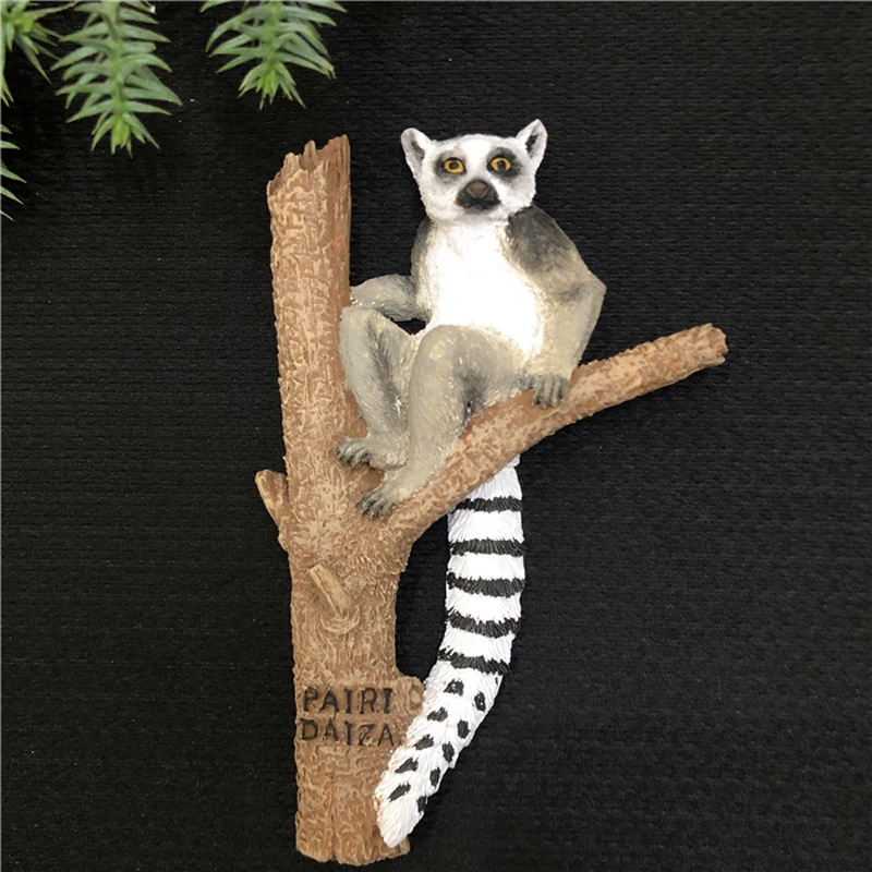 

Handmade Fridge Magnet Animal Ring-tailed Lemur Resin Decorative Magnetic Buckle Message Sticker