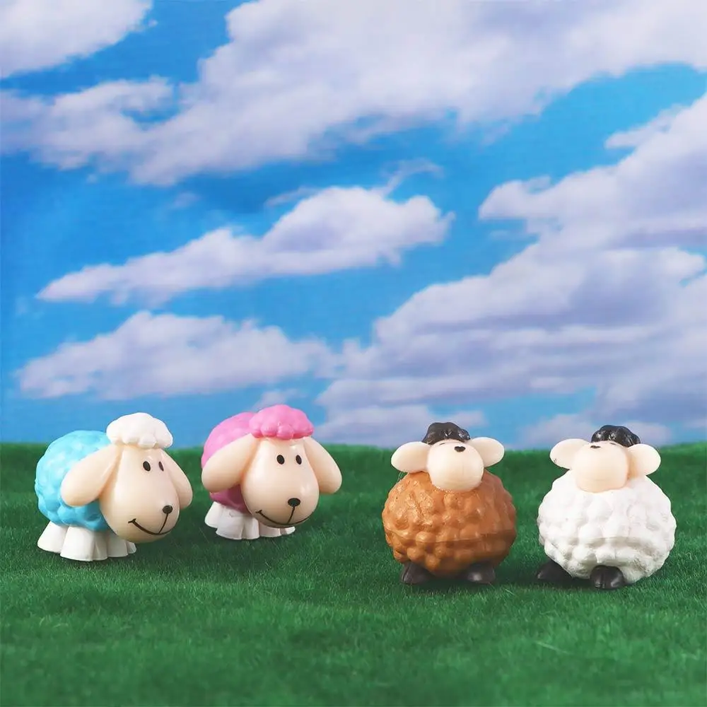 Миниатюрное настольное украшение из фетра