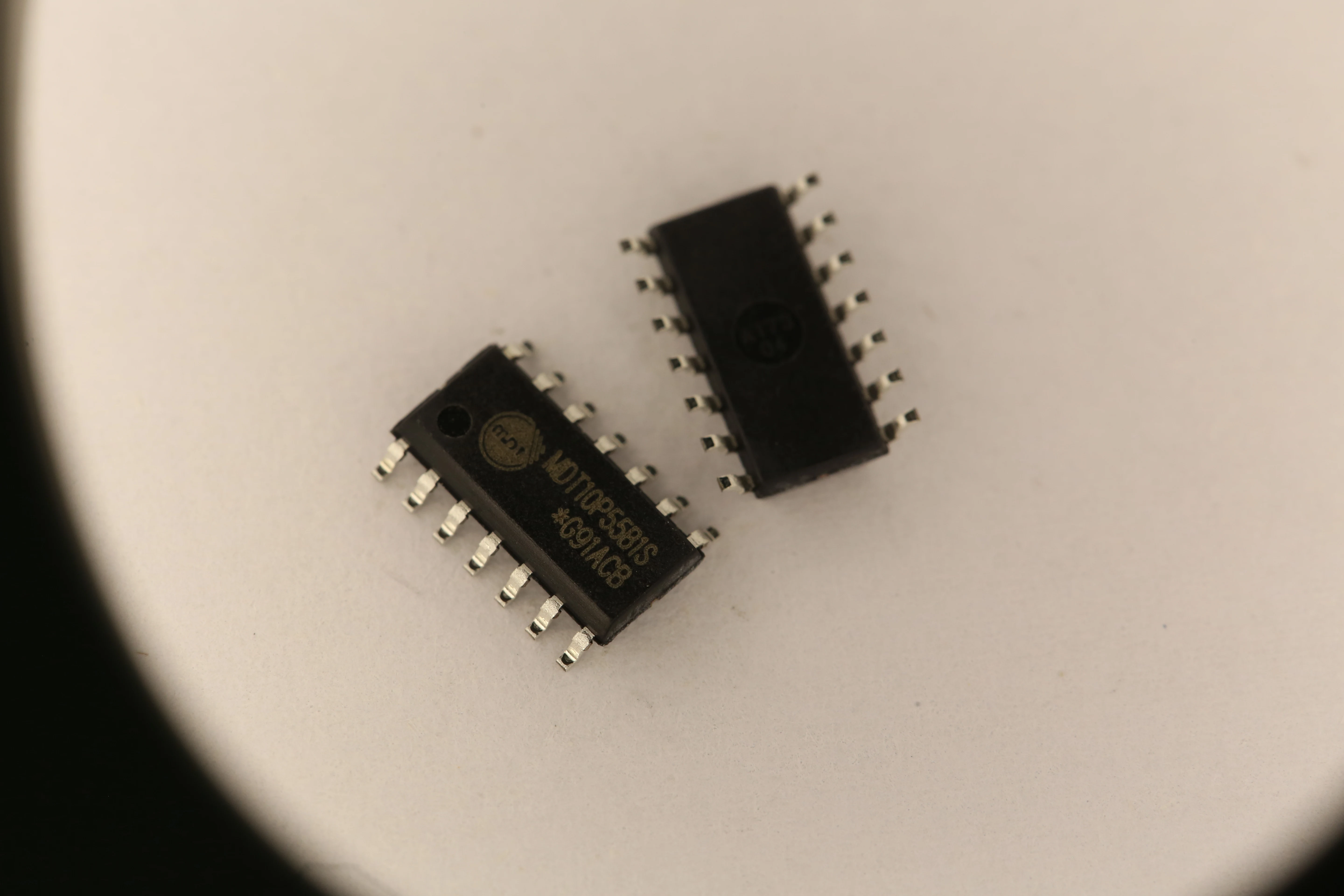 

100 шт. MDT10P55B1S G91ACB