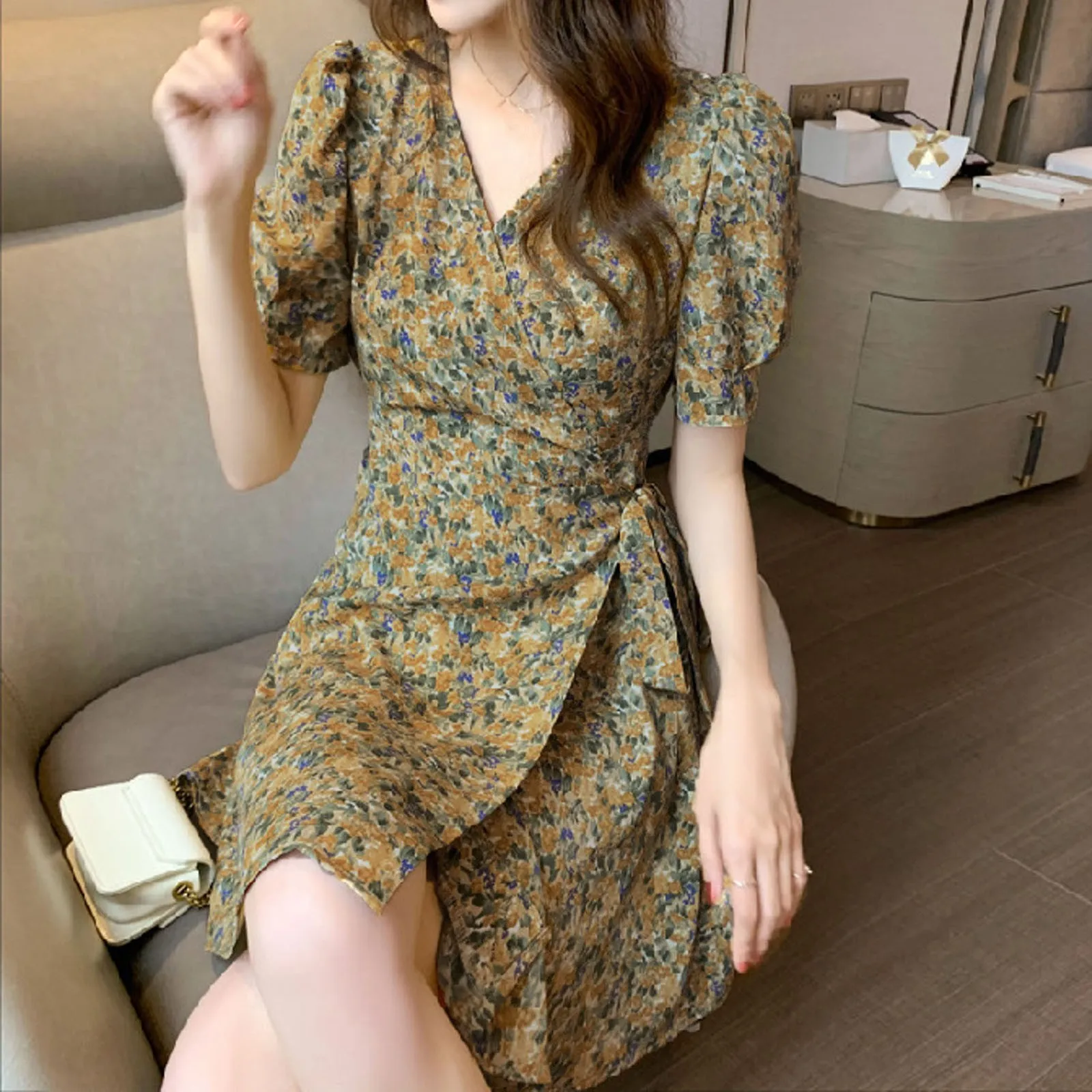 

Шифоновое короткое платье с цветочным принтом, женские летние мини-платья а-силуэта с коротким рукавом и V-образным вырезом, повседневные платья в Корейском стиле для отпуска в стиле бохо