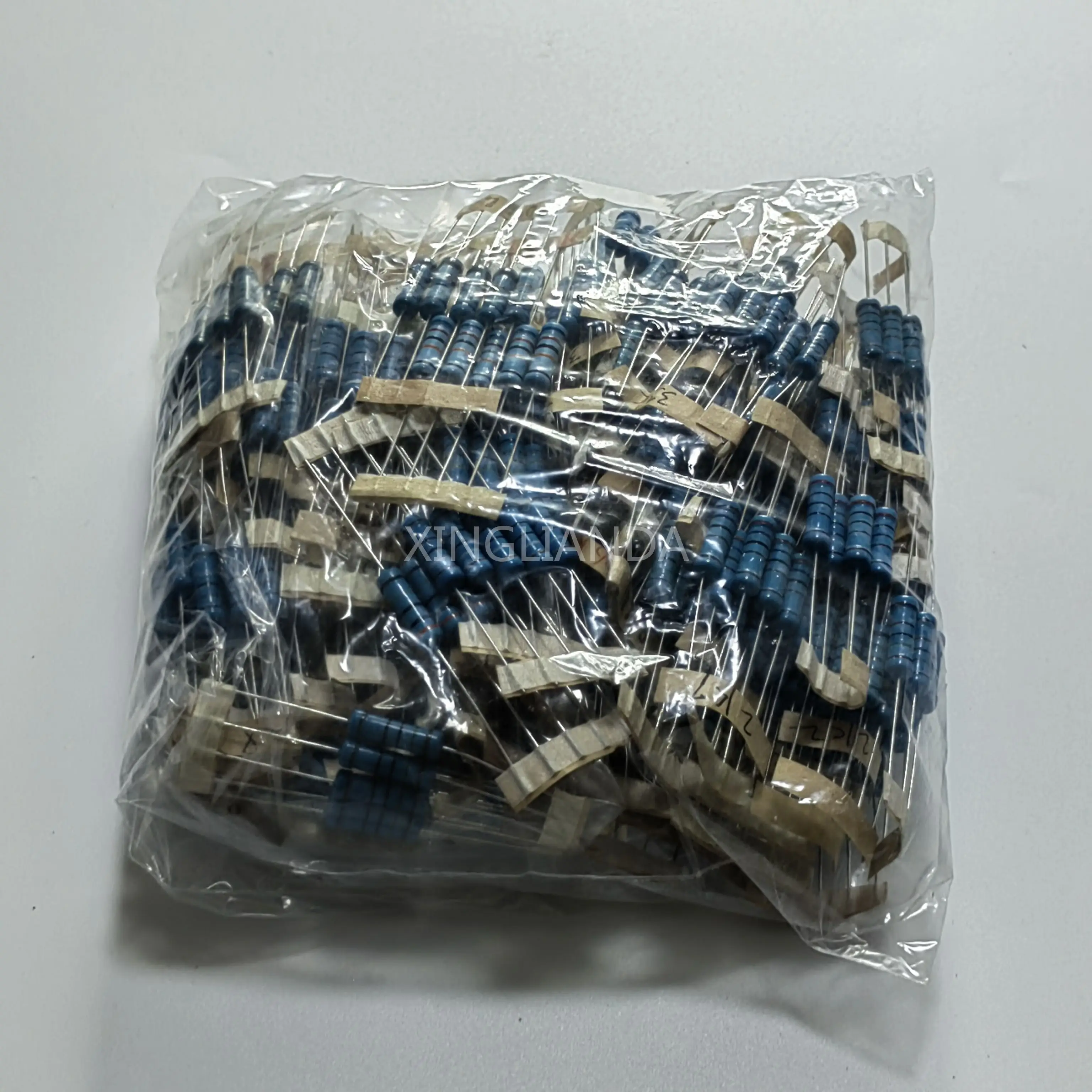 650 шт./кор. 130 значений * 5 шт. 2 Вт 1% металлопленочные резисторы набор в упаковке