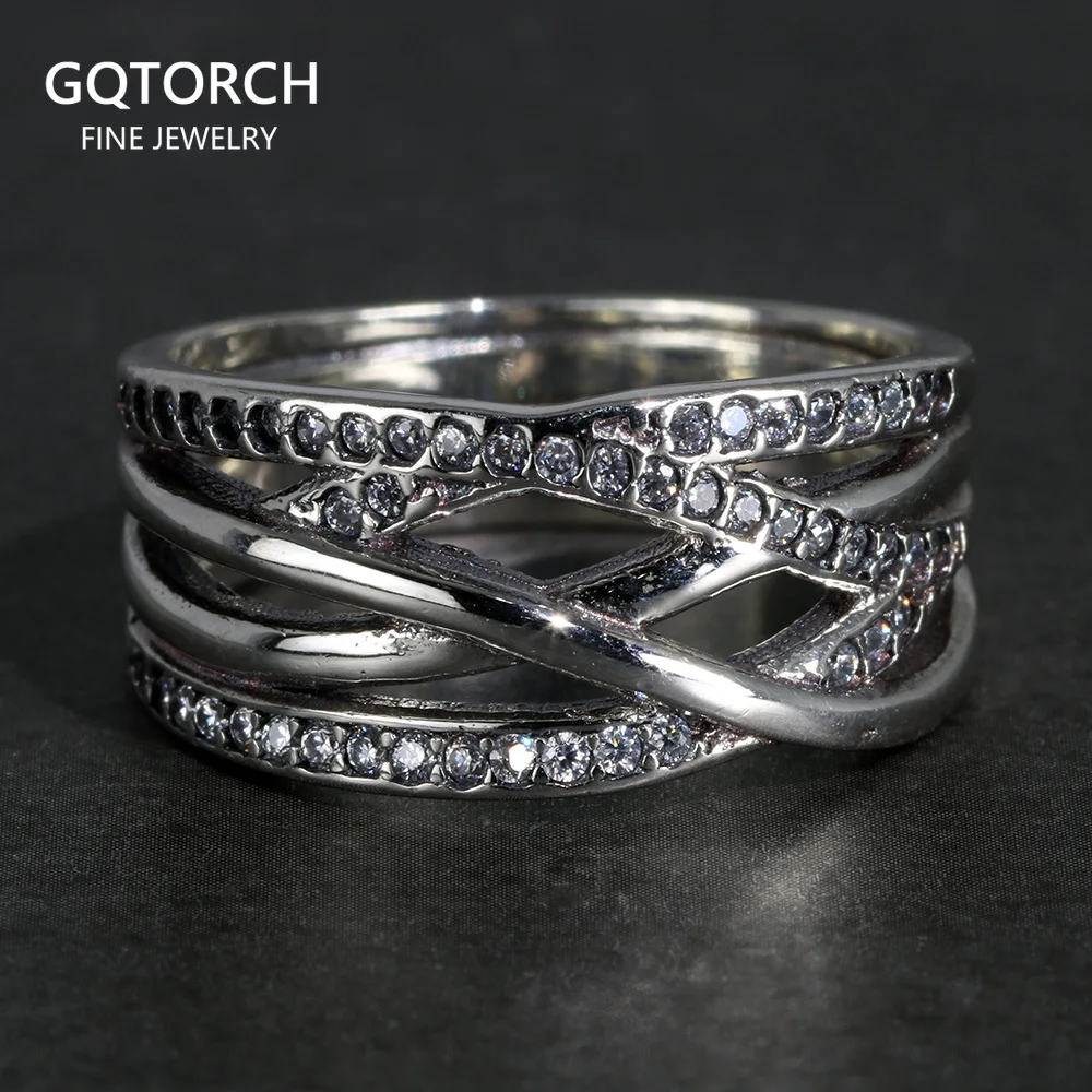 

Женское кольцо из серебра 925 пробы с белым кубическим цирконием