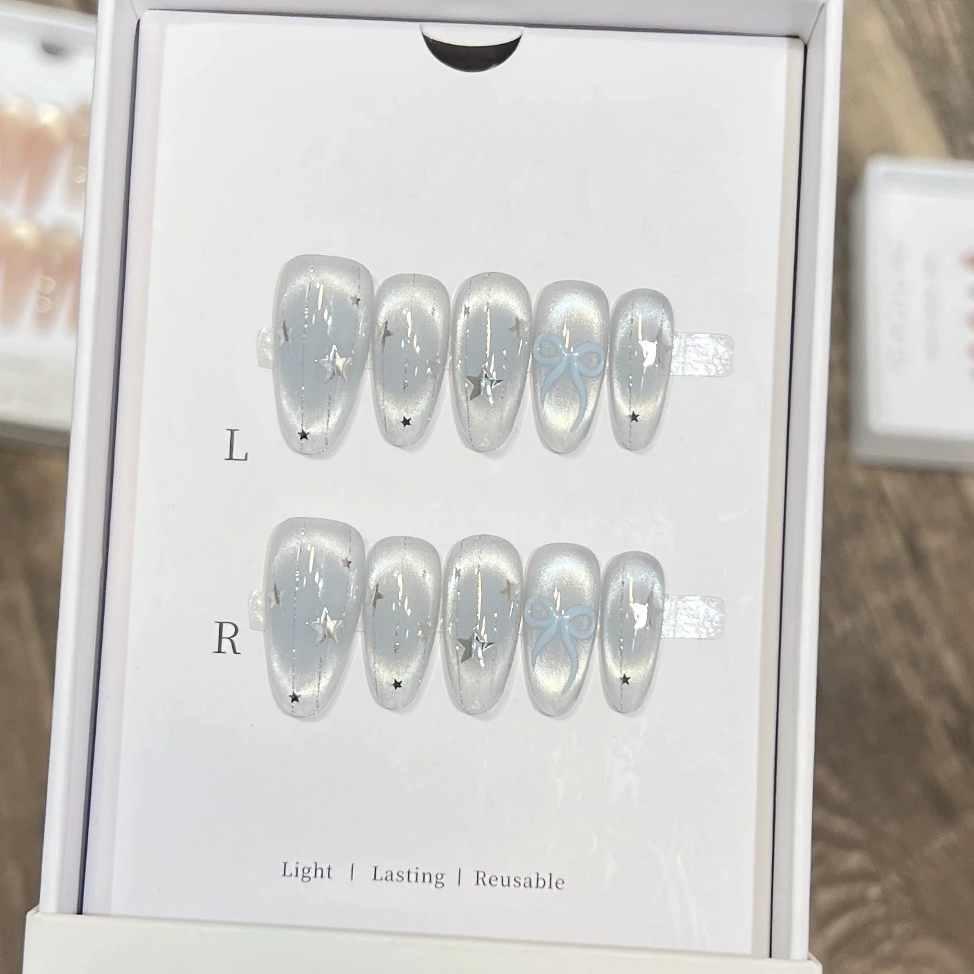 10pc 고양이 눈 아몬드 손톱에 수제 프레스 라이트 블루 보우 가짜 손톱 거짓 손톱 인공 손톱 웨어러블 네일 팁 Art Uñas