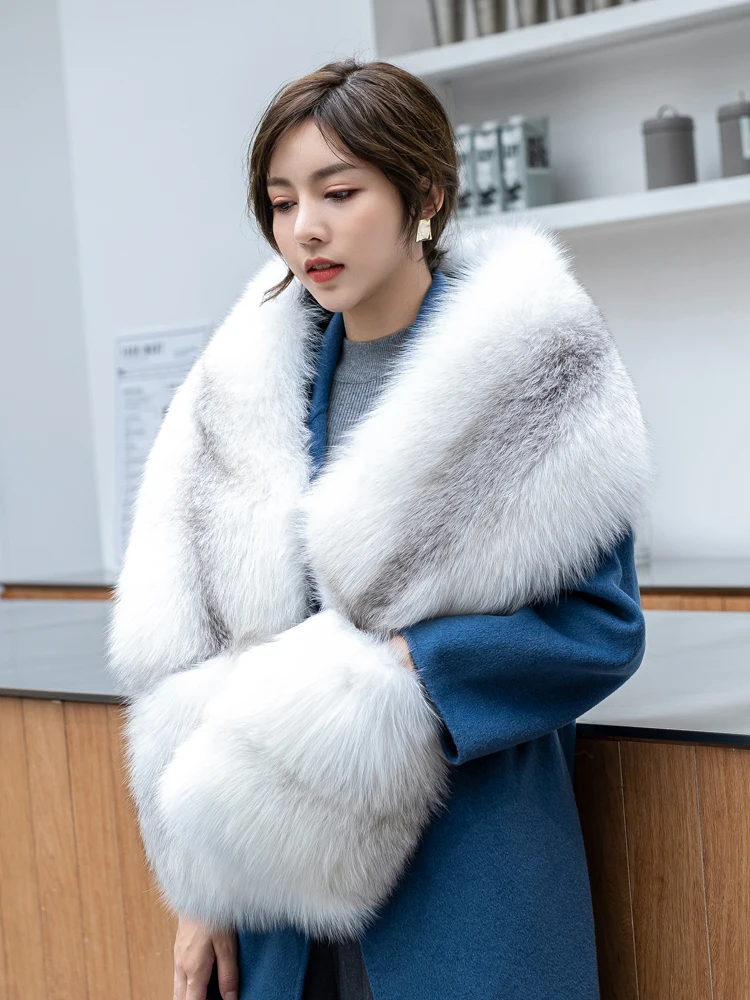 Рисунок 4 - Шаль из натурального Лисьего меха