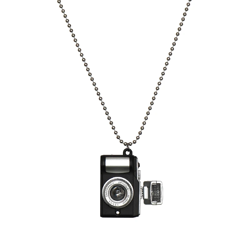 

Original 2023 New Japanese Hip Hop Flash Retro Camera SLR Necklace Cool INS Style Pendant Sweater Chain