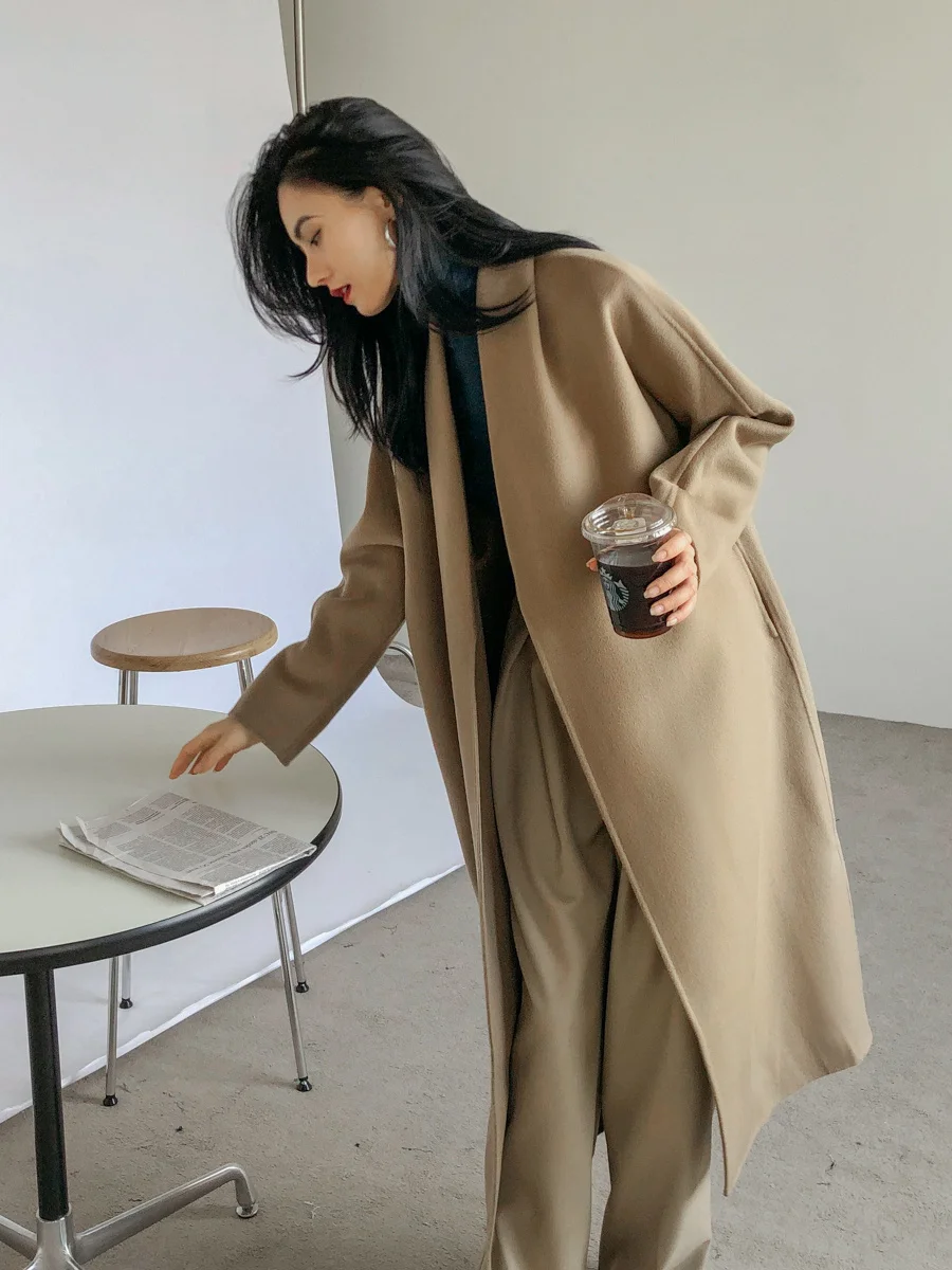

XiaoqianUnrelated Wind and Moon Early Spring Minimalist Texture Style Bathrobe Straight Barrel Long Coat