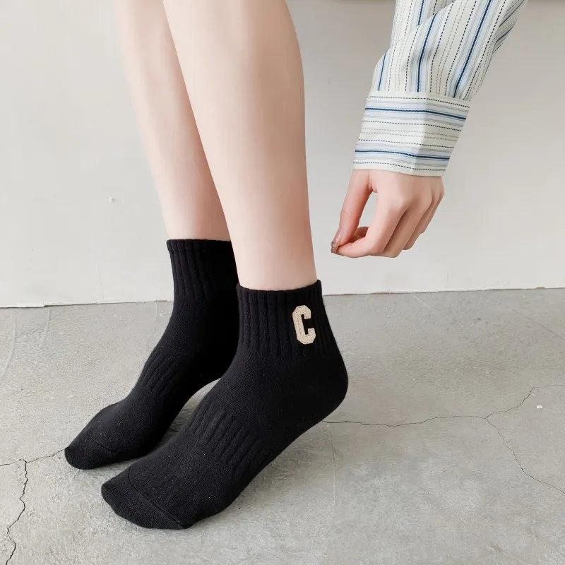 Simple High Quality Black White Gary Cotton Socks for Women 10 Pairs Casual Embroidered Letter Fashion Sports Cotton Girls Socks