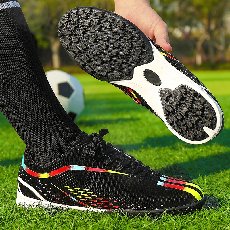 Hot Sale Mens Soccer Cleats High Ankle Football Shoes Long Spikes Outdoor Soccer Traing Boots For Men Women Soccer Shoe